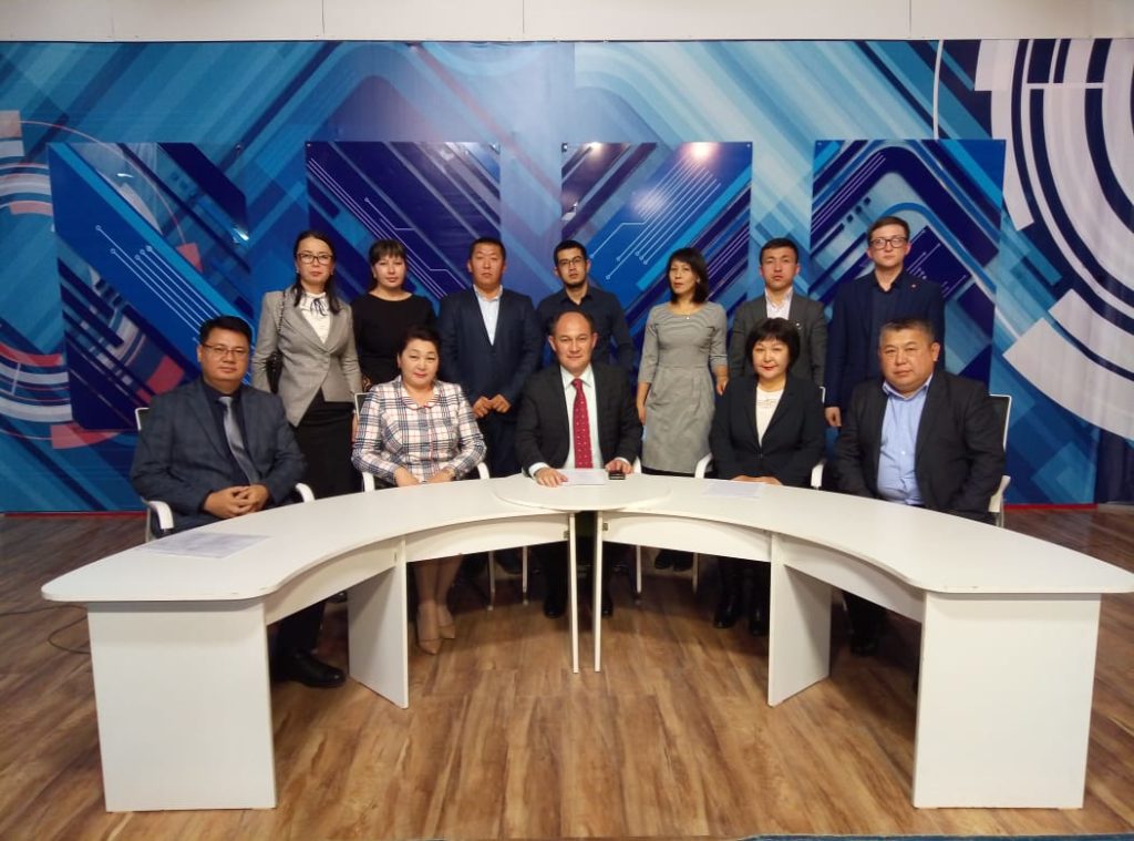 Сотрудники музея «Сарайшык» приняли участи в ток-шоу «Nazar» посвящённой общественно-политическим и социально-бытовым вопросам, выходящим в эфир в Атырауском областном филиале АО «Qazaqstan».